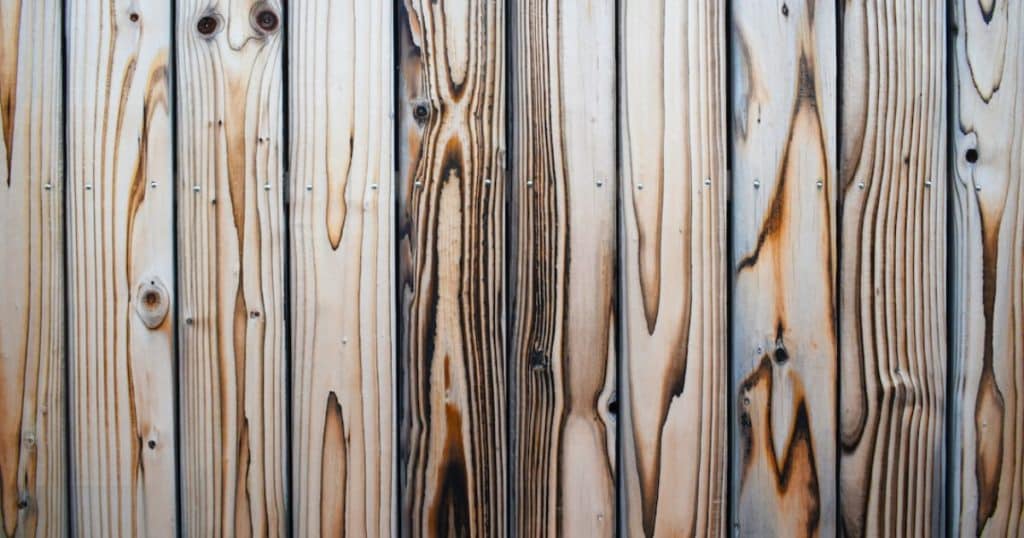 Read more about the article Customizing Your Fence: Gates, Colors, and Accessories