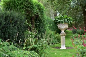 Read more about the article The Impact of Weather on Your Fence: What You Need to Know
